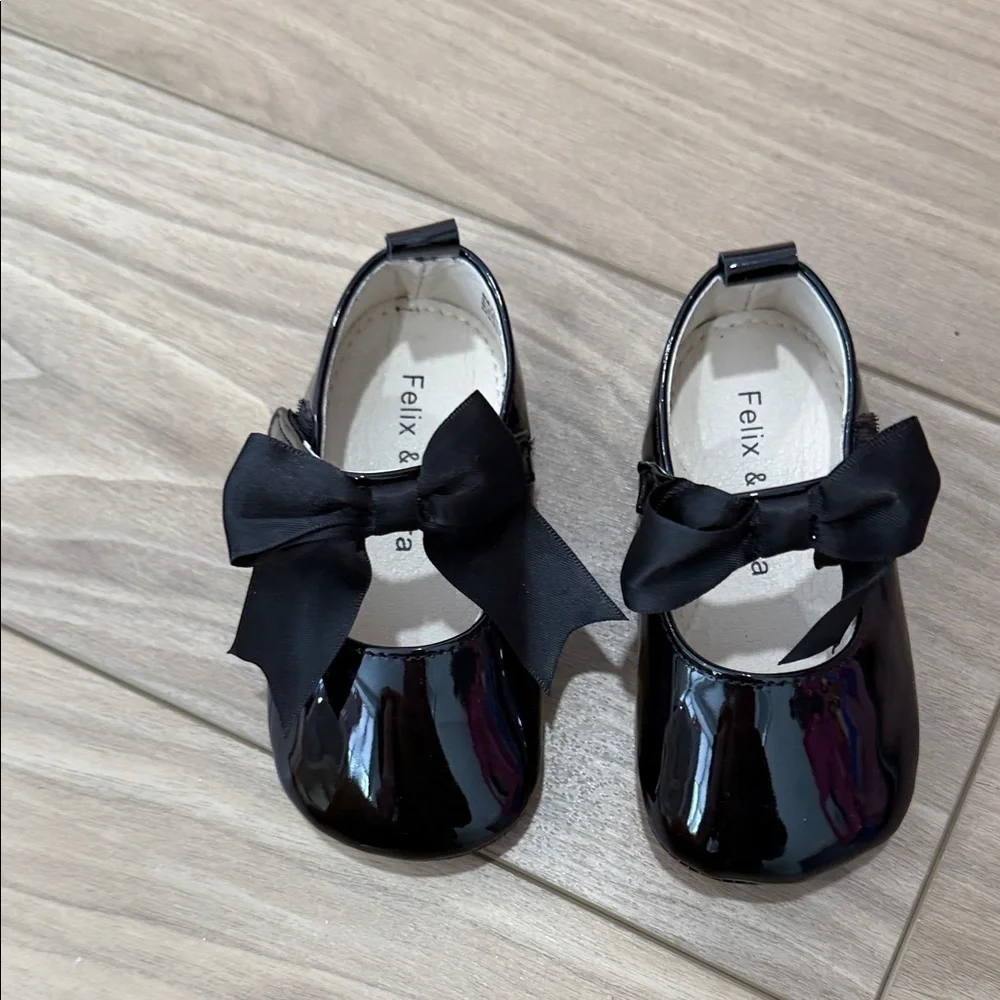 Elegant Kids Dress Shoes with Bow-Black